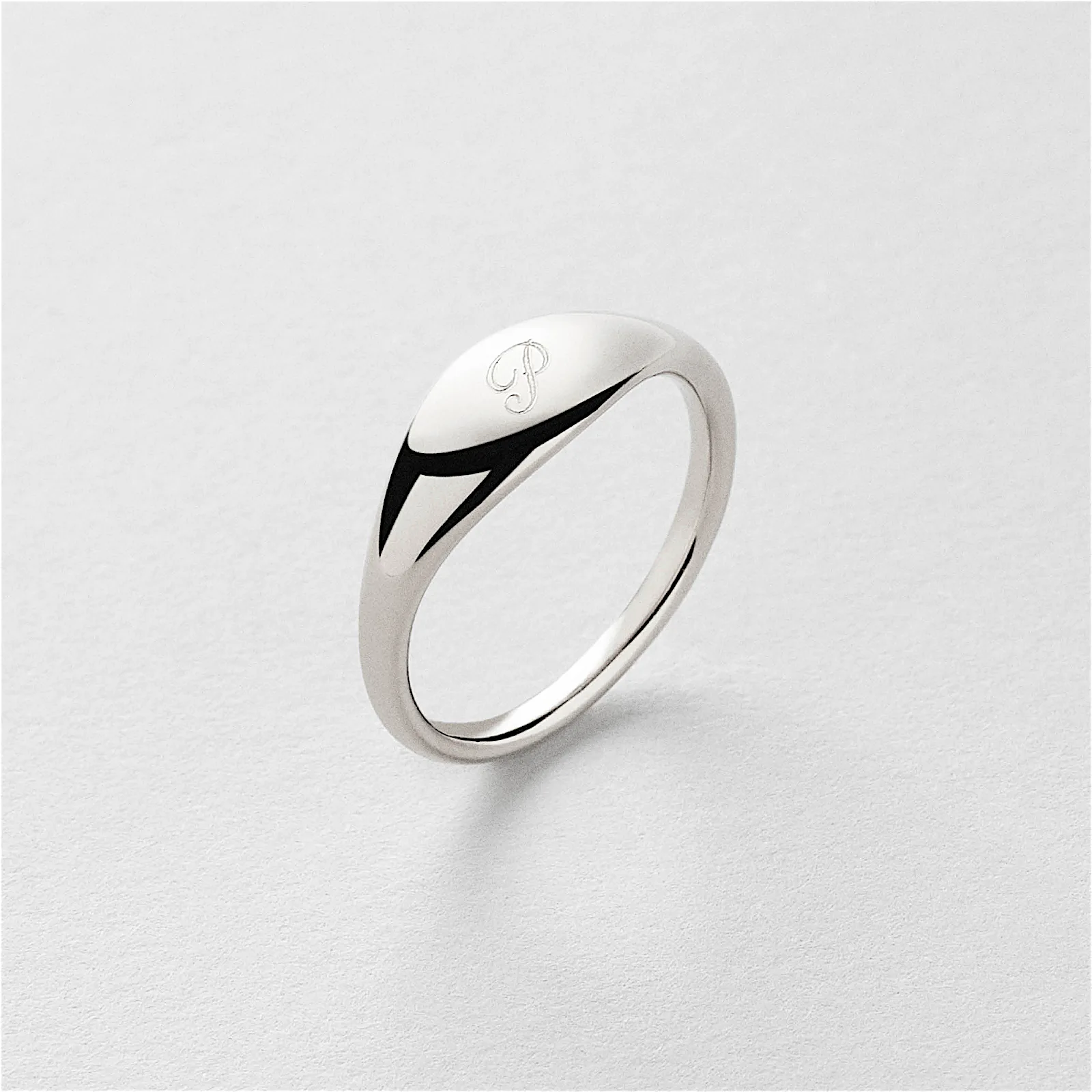 Safira Signet Leo Ring Gravyr