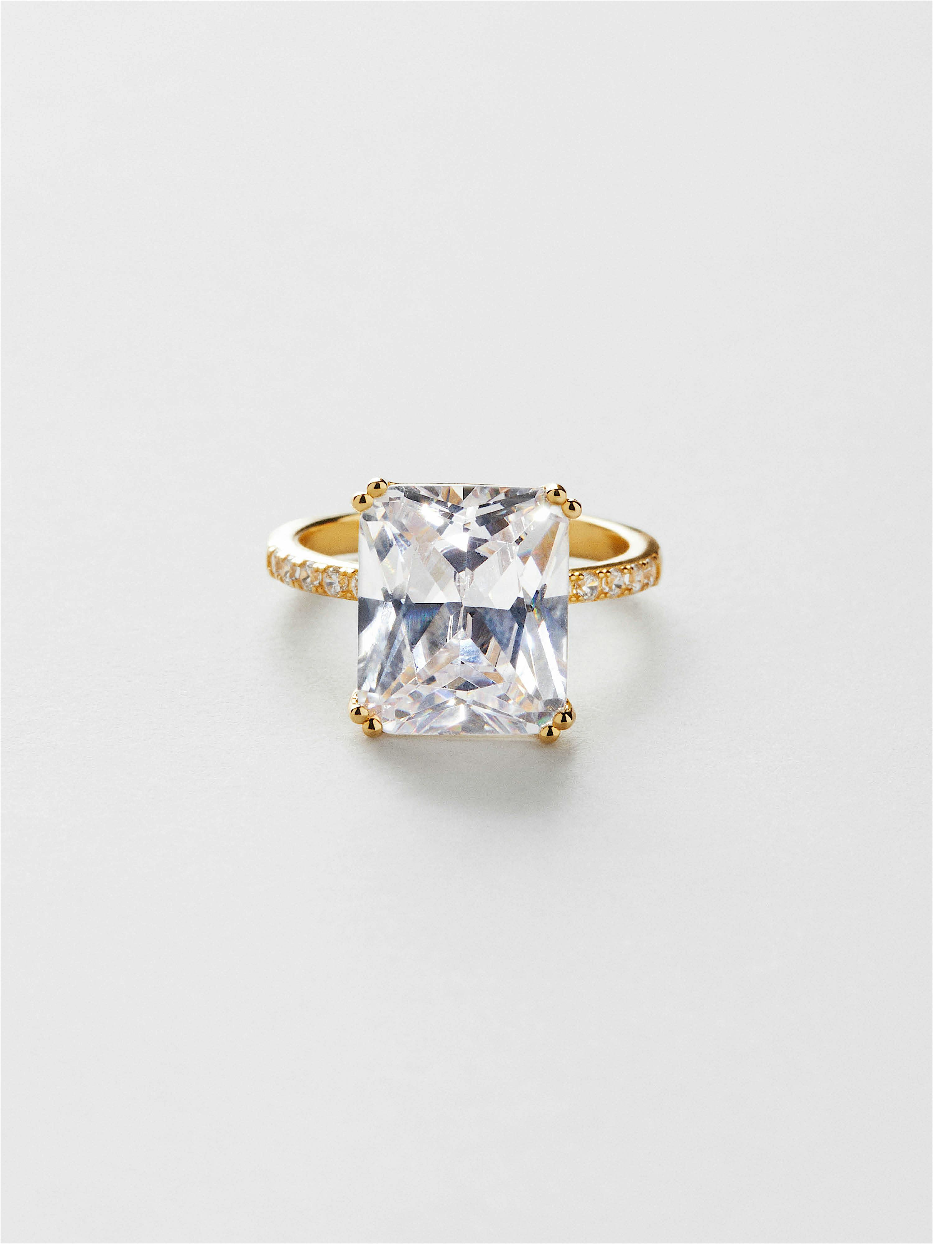 プルメリア　CENDANA EMAS Maxima Emerald Ring