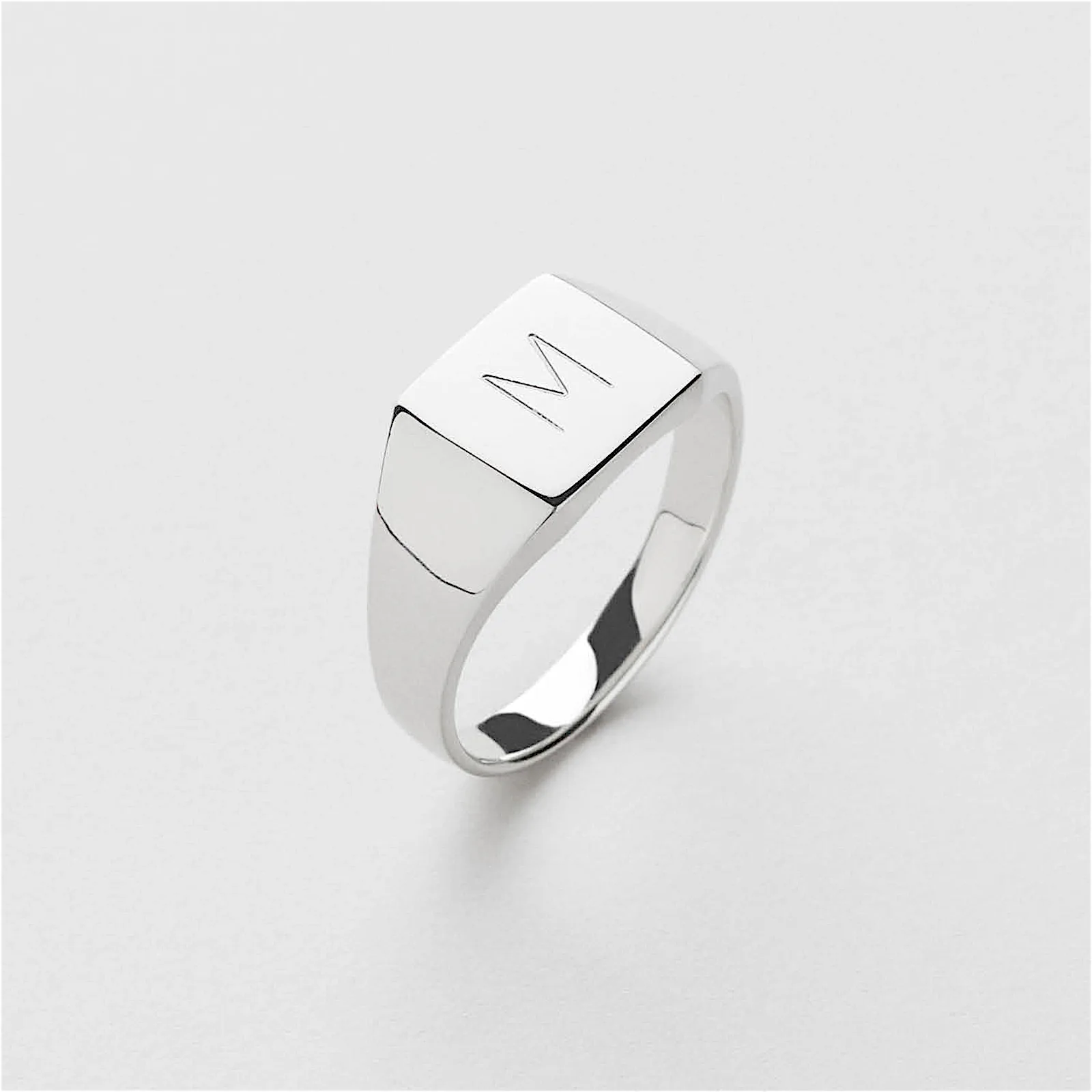 Safira Engraving Signet Ring