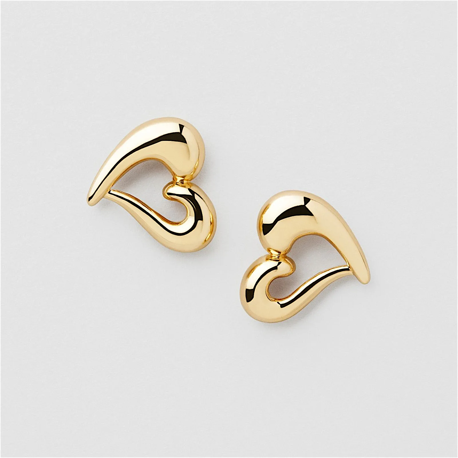 Helin Heart Studs