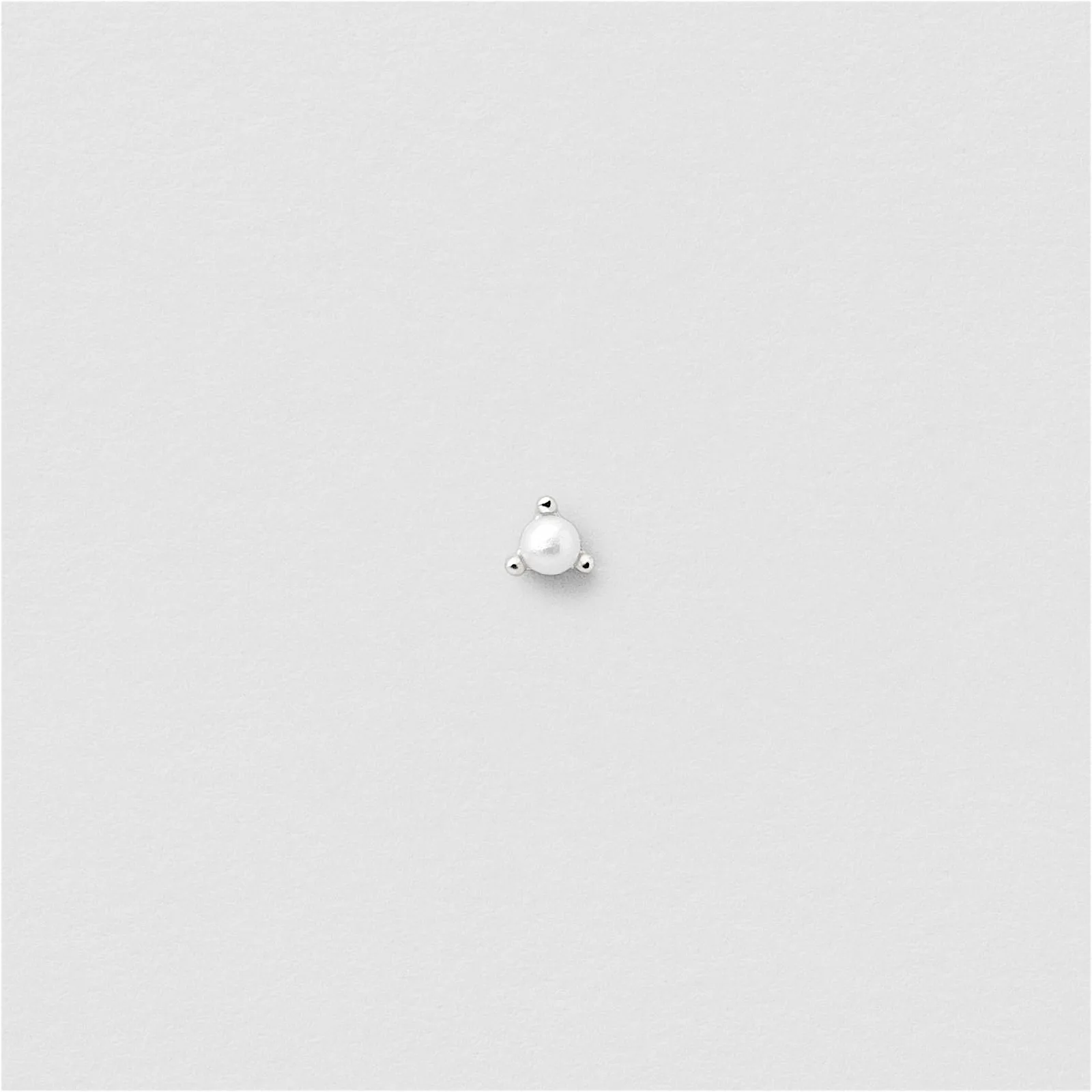 Mini Pearl Piercing