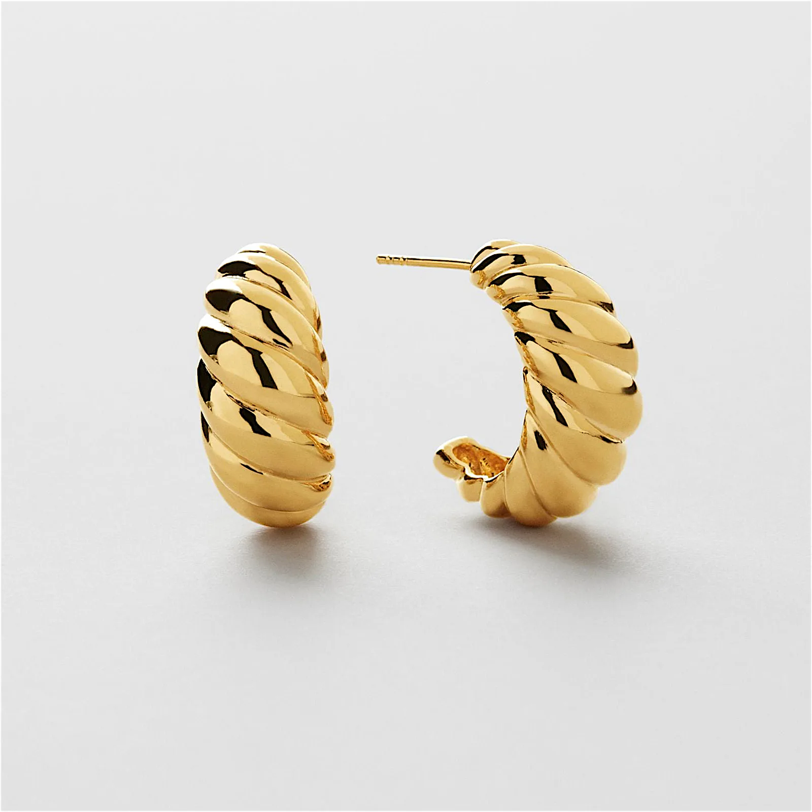 Twisted Studs