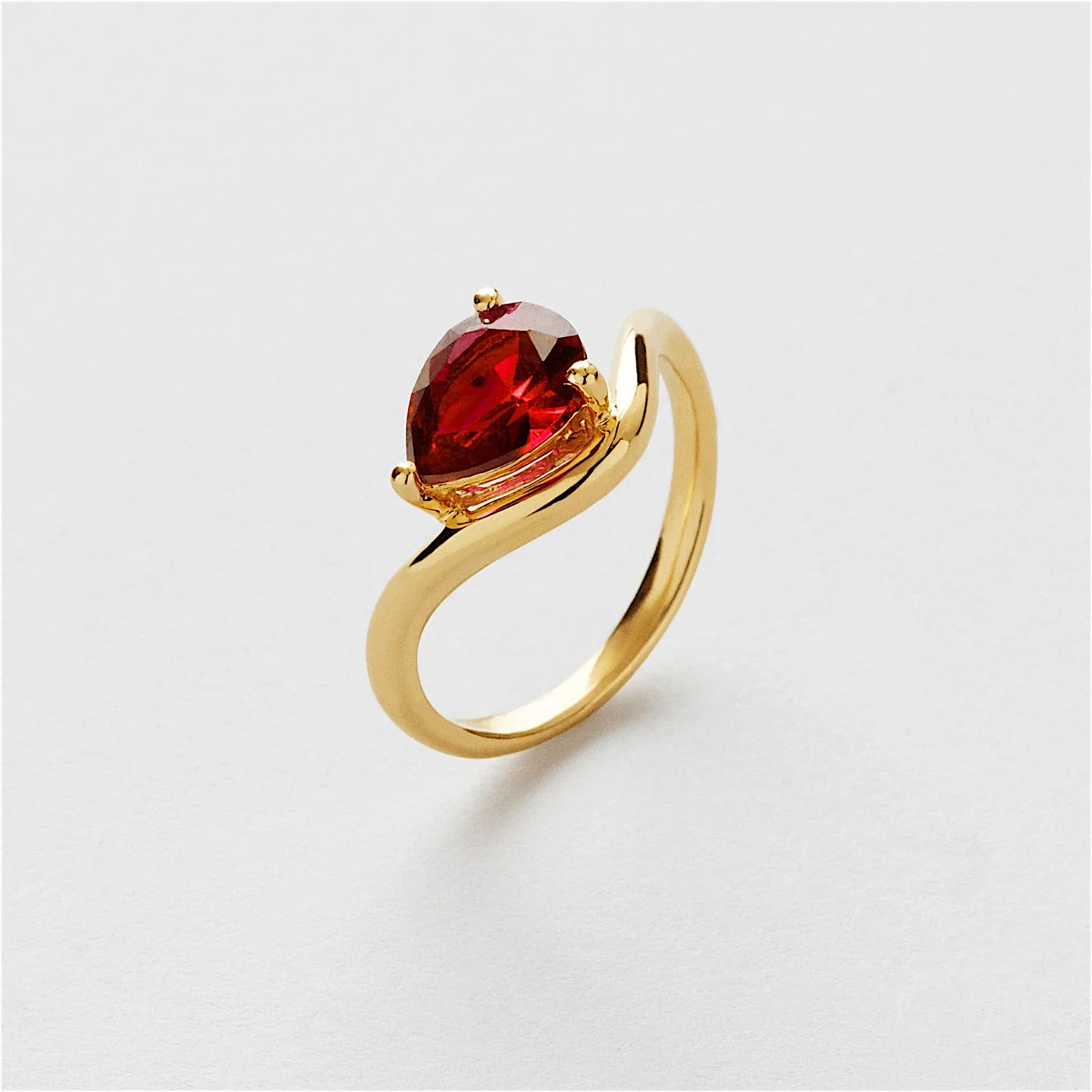 Safira Red Bling Drop Ring
