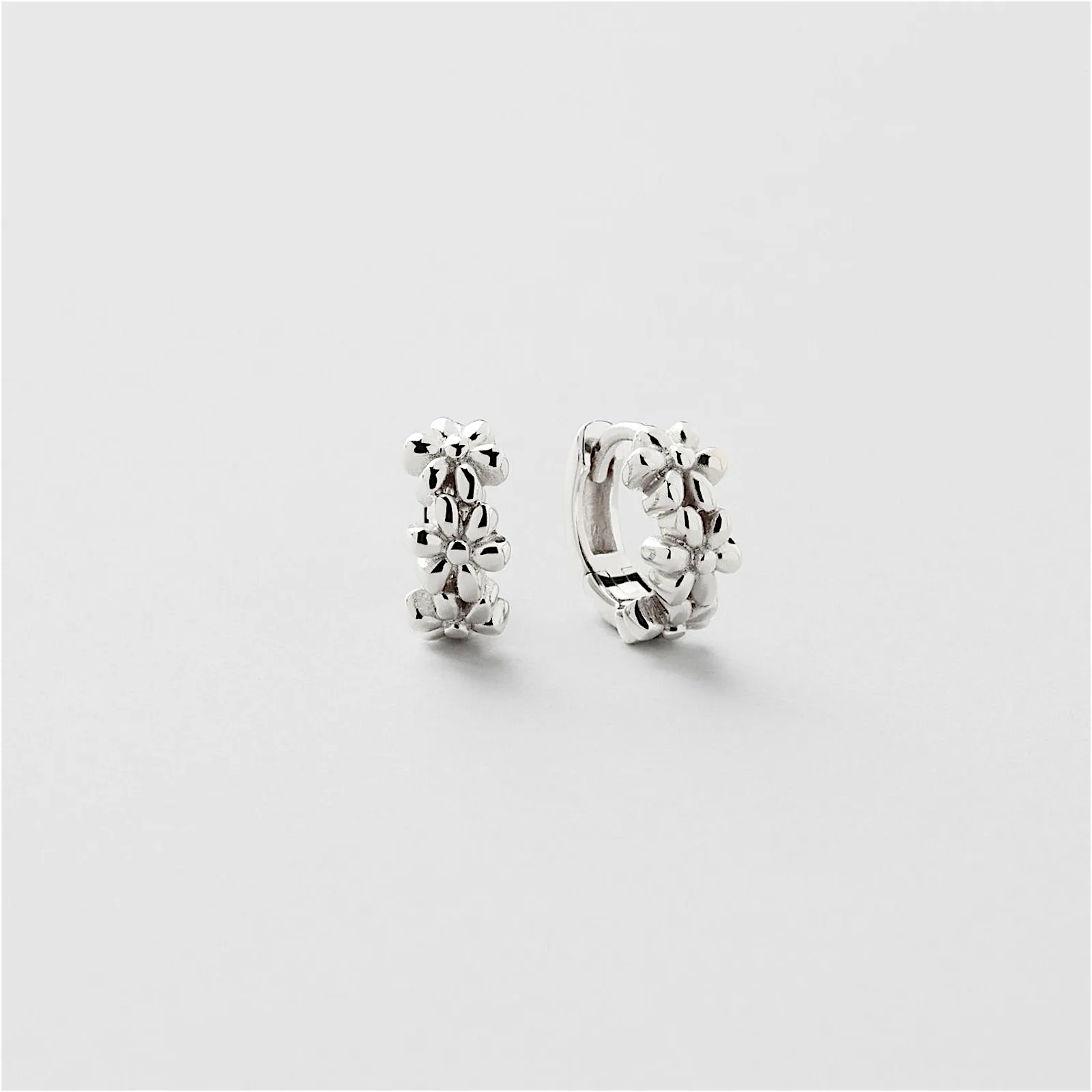 Daisy Flowers Hoops